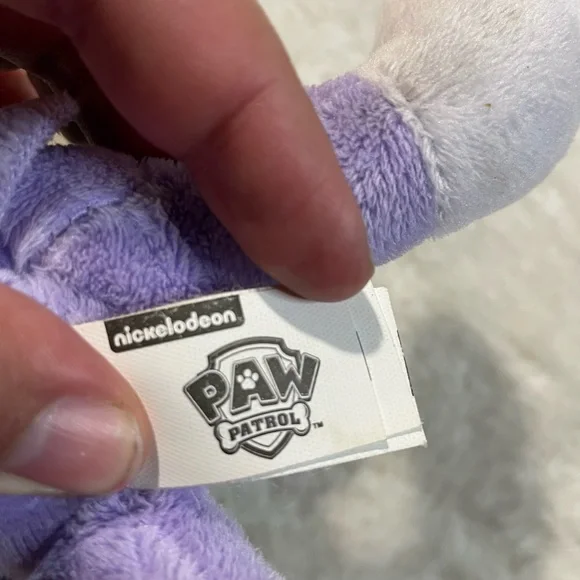 Paw Patrol Everest 8 Inch Plush - Picture 4 of 6